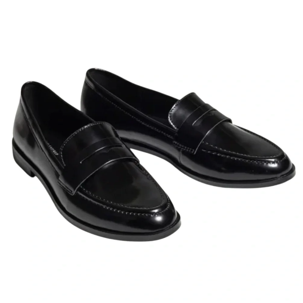 Banana Republic Factory Black Leather Classic Penny Loafers Flats Women’s 9 - Picture 3 of 16